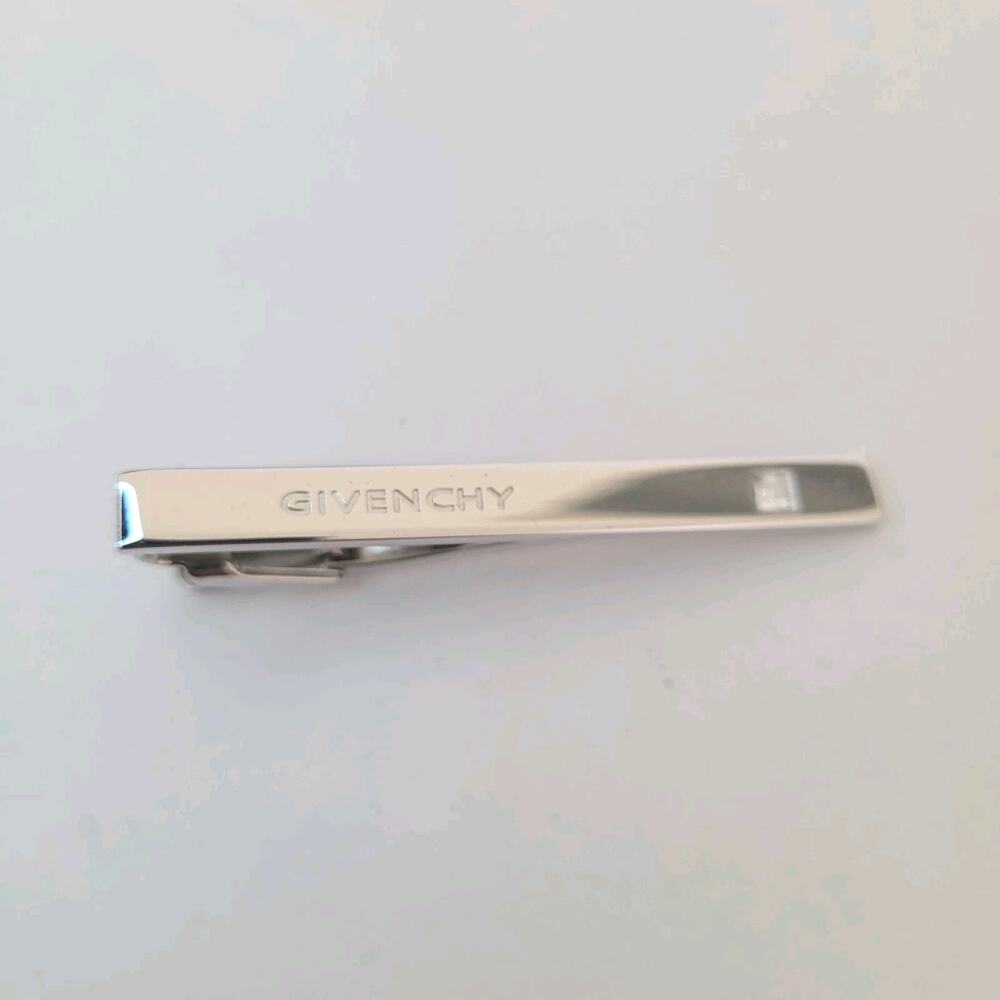 Givenchy Silver Tone Tie Bar Clip 2 Inch Logo Vintage Swavorski Crystal Clasp